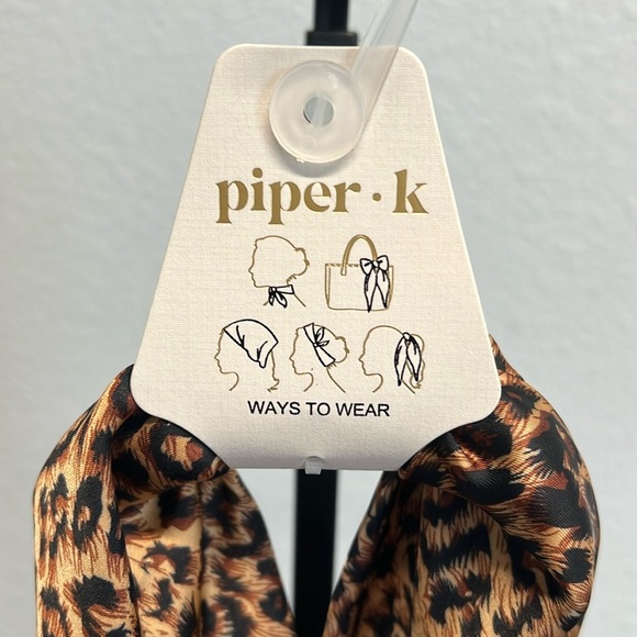 Piper K | Leopard Print Scarf - Picture 2 of 3